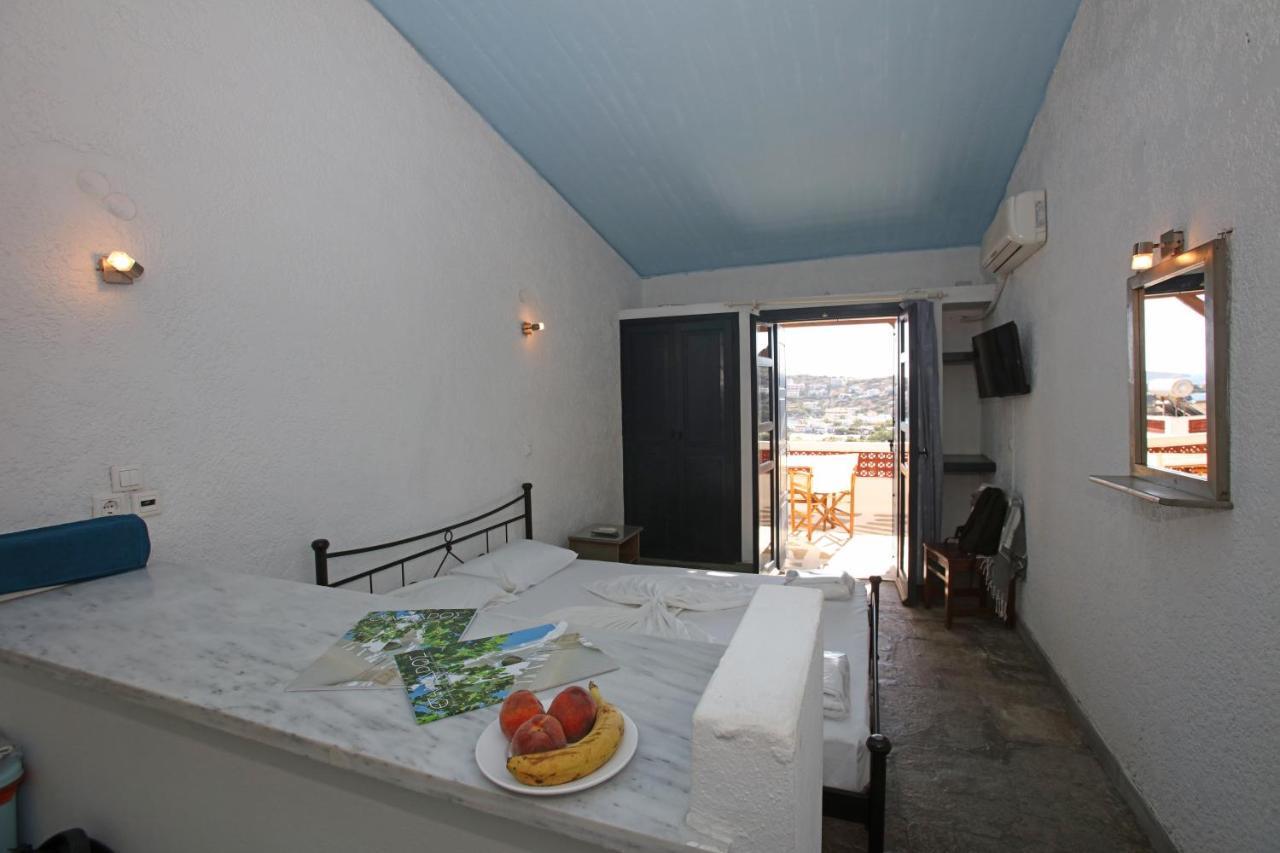 St George Studios & Apartments Batsíon Dış mekan fotoğraf