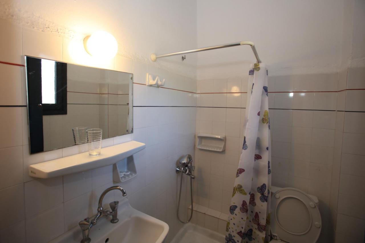 St George Studios & Apartments Batsíon Dış mekan fotoğraf