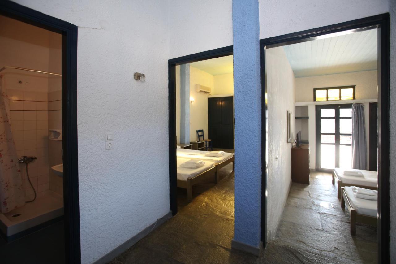 St George Studios & Apartments Batsíon Dış mekan fotoğraf